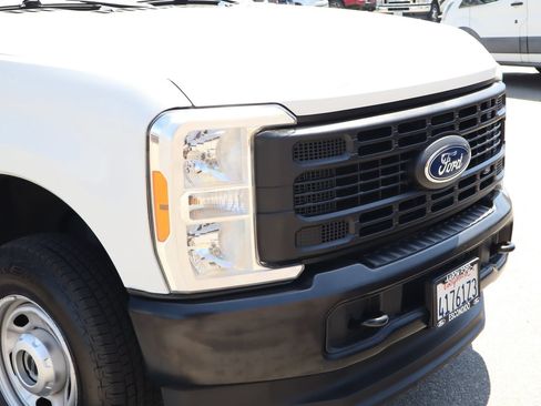Used 2023 Ford F350 XL AWD/4WD image 9