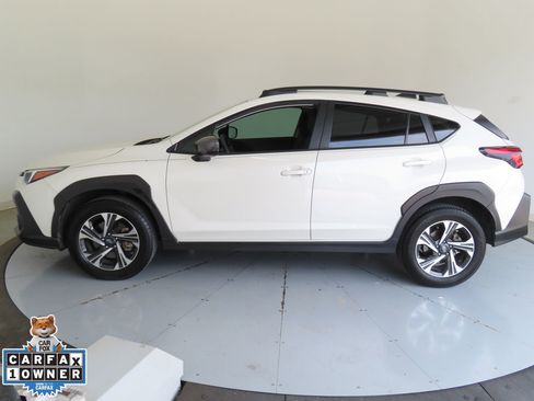 Used 2024 Subaru Crosstrek 2.0i Premium w/ Crosstrek Mirror Package image 7
