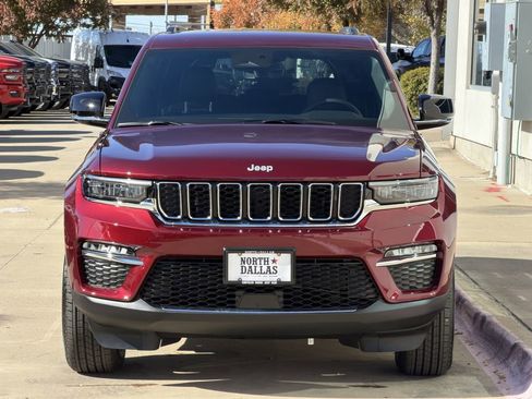 New 2025 Jeep Grand Cherokee Limited image 3
