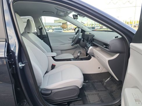 New 2026 Hyundai Kona SE AWD/4WD image 17