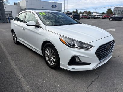 Used 2018 Hyundai Sonata SE w/ Cargo Package