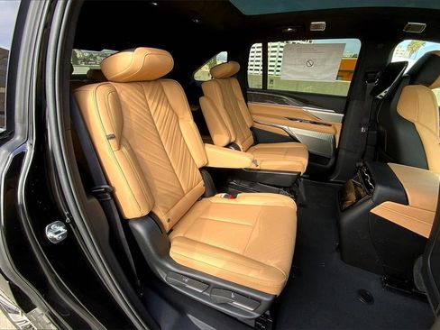 New 2025 Cadillac Escalade IQ Luxury 2 image 30