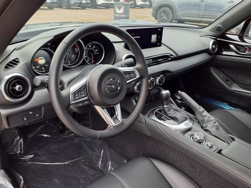New 2026 MAZDA MX-5 Miata RF Grand Touring RWD image 9