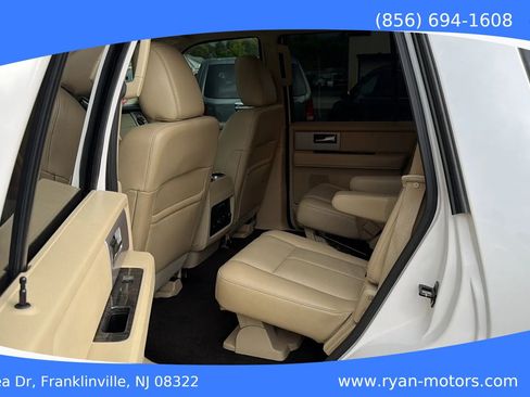 Used 2017 Ford Expedition Limited w/ Equipment Group 301A AWD/4WD image 25