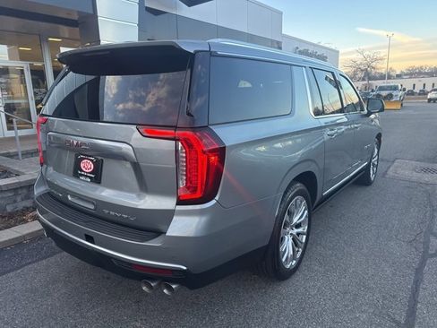 Used 2024 GMC Yukon XL Denali w/ Denali Reserve Package image 8