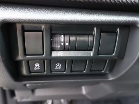 Used 2021 Subaru Crosstrek 2.0i AWD/4WD image 21