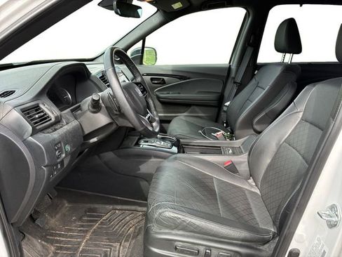 Used 2023 Honda Passport Elite image 11