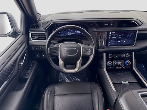 Used 2022 GMC Yukon Denali AWD/4WD image 23