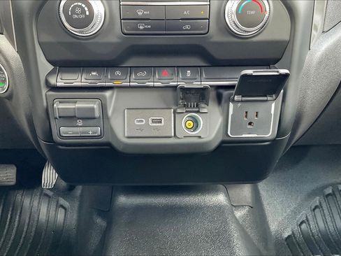 Used 2024 GMC Sierra 1500 Pro w/ Pro Value Package image 35