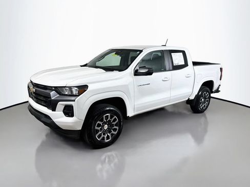 Used 2023 Chevrolet Colorado LT w/ LT Convenience Package II RWD image 3
