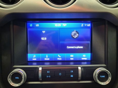 Used 2022 Ford Mustang Premium image 10