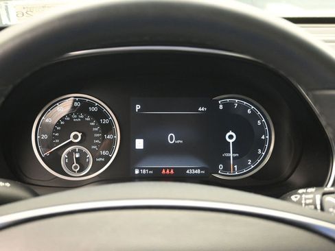 Used 2024 Genesis GV80 2.5T AWD/4WD image 13
