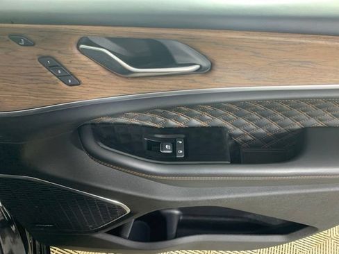 Used 2024 Jeep Grand Cherokee L Summit w/ Rear Seat Video Group I AWD/4WD image 37
