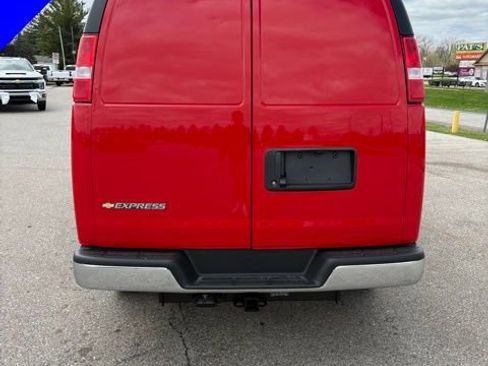 New 2026 Chevrolet Express 2500 RWD image 4