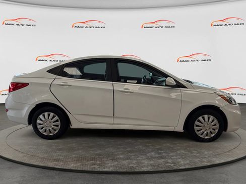 Used 2016 Hyundai Accent SE FWD image 6