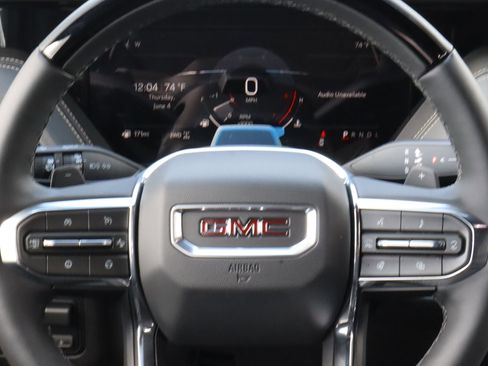 New 2026 GMC Yukon Elevation w/ Elevation Premium Package AWD/4WD image 14