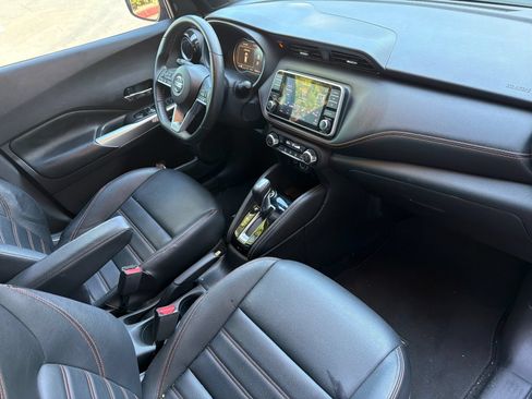 Used 2019 Nissan Kicks SR w/ SR Premium Package FWD image 15