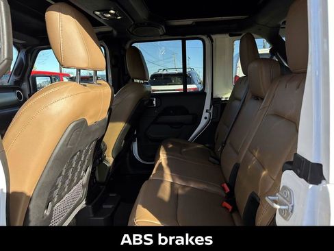 Used 2021 Jeep Wrangler Unlimited Rubicon image 14