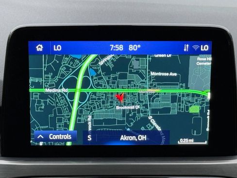 Used 2022 Ford Escape Titanium FWD image 20