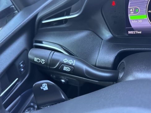 Used 2022 Chevrolet Bolt EUV LT w/ Convenience Package image 29