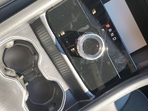 New 2025 Jeep Grand Cherokee L Altitude image 42