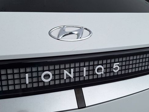 Certified 2024 Hyundai Ioniq 5 Limited AWD/4WD image 30