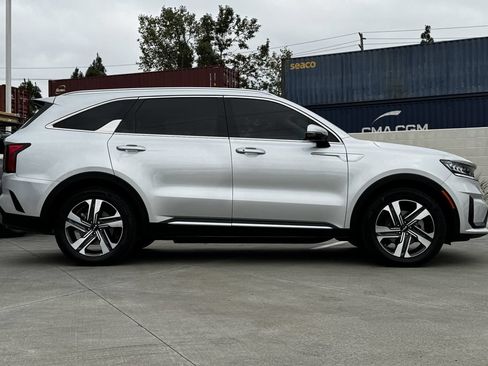 Used 2023 Kia Sorento EX AWD/4WD image 5
