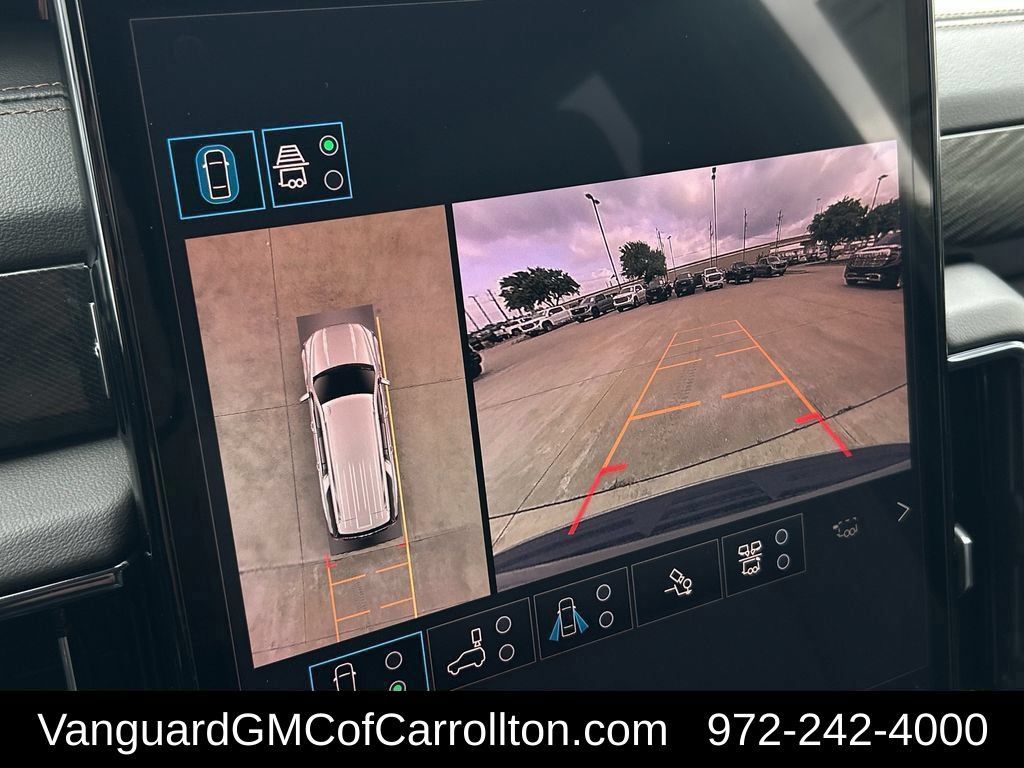 New 2026 GMC Yukon XL AT4 w/ AT4 Premium Plus Package AWD/4WD image 13