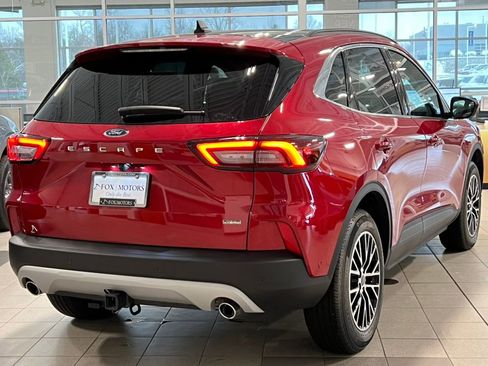 New 2024 Ford Escape SE w/ PHEV Premium Package FWD image 9