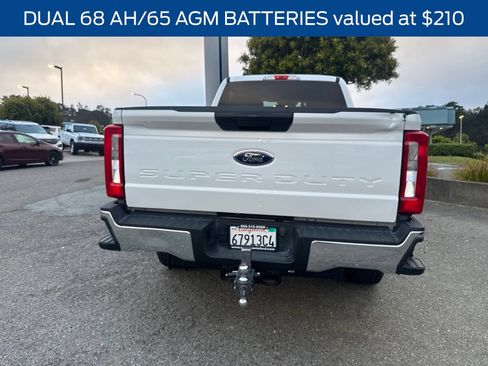 Used 2023 Ford F250 XLT AWD/4WD image 7