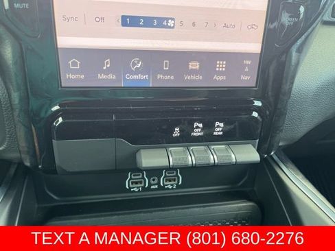 Used 2025 RAM 1500 Big Horn AWD/4WD image 23