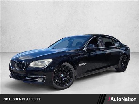 Used 2013 BMW 750Li RWD image 1