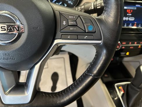 Used 2020 Nissan Rogue Sport SL w/ Premium Package FWD image 12