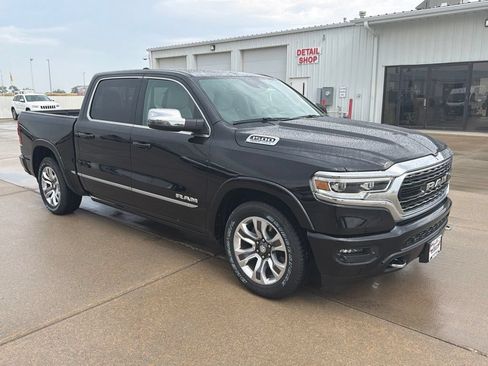 Used 2024 RAM 1500 Limited AWD/4WD image 7