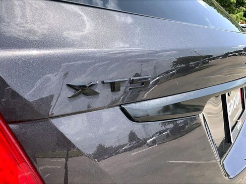 Used 2018 Cadillac XT5 Platinum AWD/4WD image 30