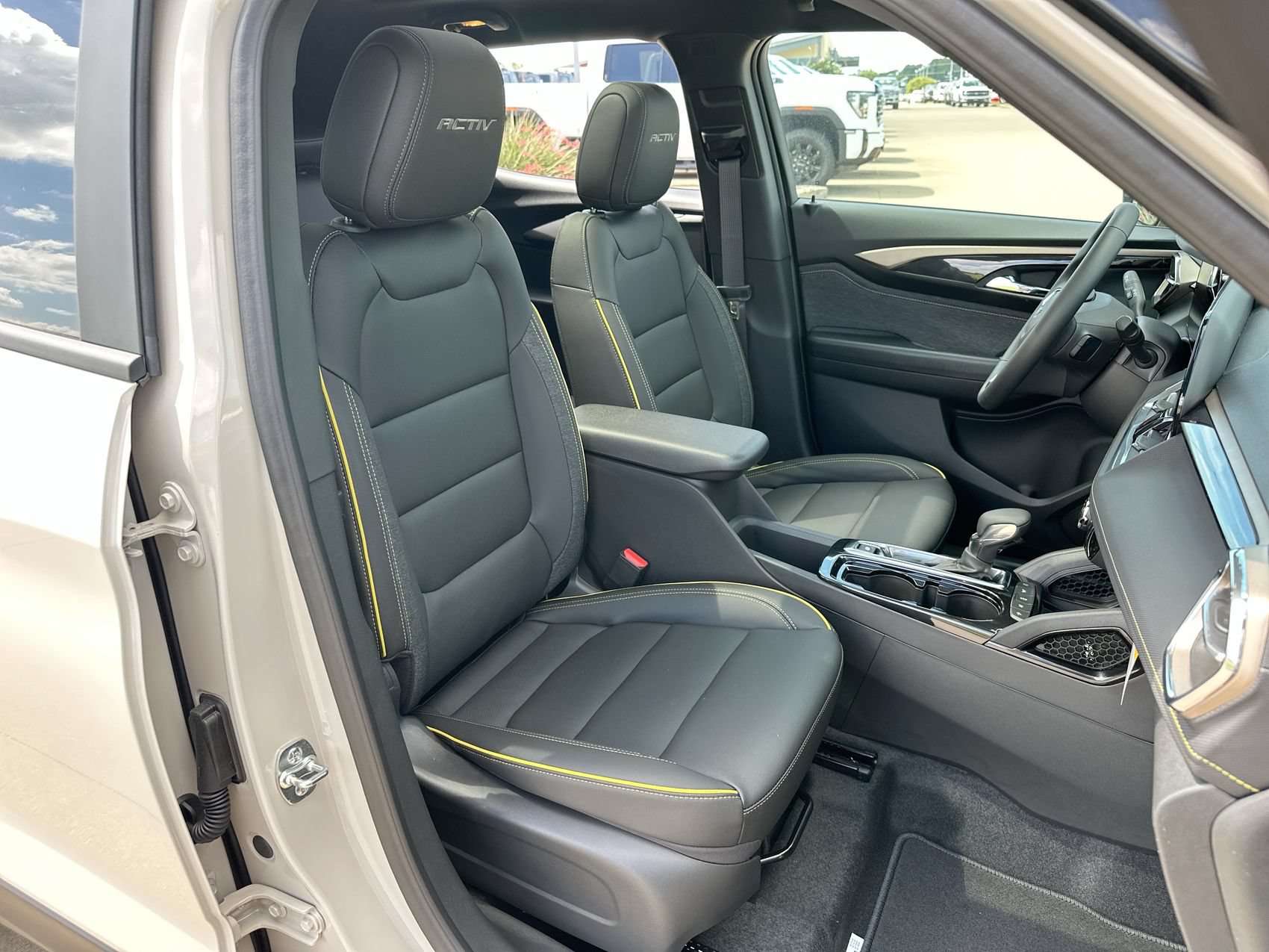 New 2026 Chevrolet TrailBlazer ACTIV w/ Convenience Package FWD image 24