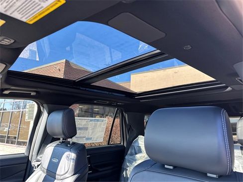 New 2025 Ford Expedition Platinum w/ Stealth Performance Package image 28
