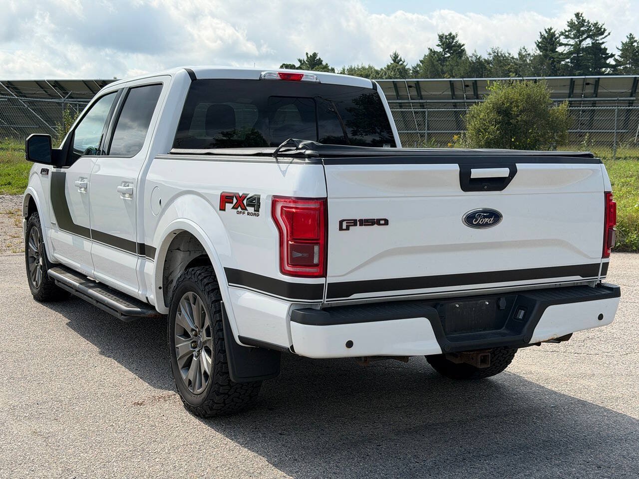 Used 2016 Ford F150 XLT w/ Equipment Group 302A Luxury AWD/4WD image 3
