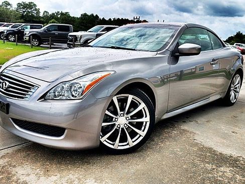 Used 2009 INFINITI G37 Convertible w/ Premium Pkg RWD image 1