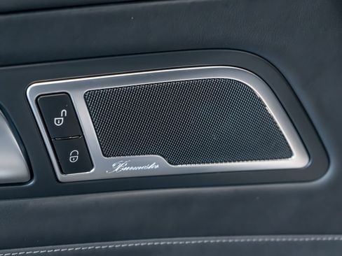 Used 2018 Mercedes-Benz AMG GT Roadster image 13