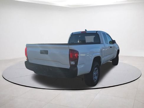 Used 2023 Toyota Tacoma 2WD Access Cab image 7