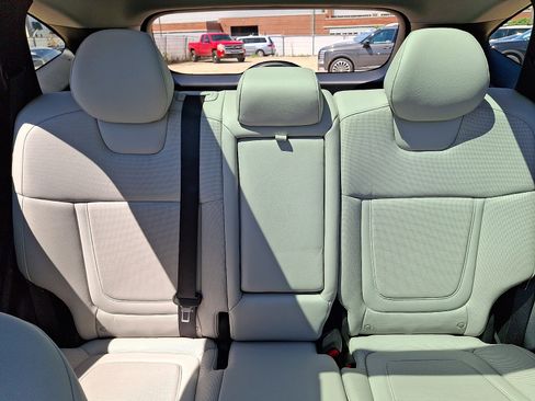 Certified 2023 Hyundai Tucson Limited AWD/4WD image 19