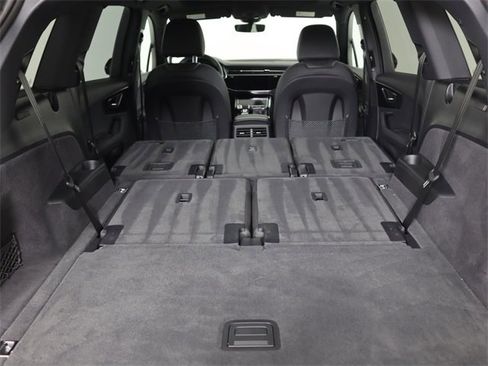 Certified 2025 Audi Q7 3.0T Premium image 27