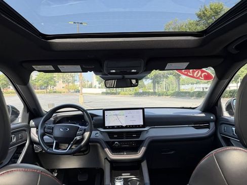 Used 2025 Ford Explorer ST AWD/4WD image 42