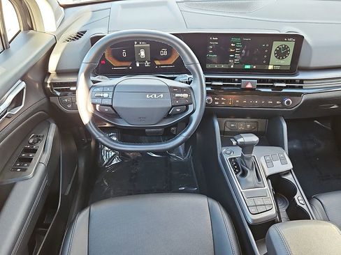 Certified 2026 Kia Sportage EX AWD/4WD image 12