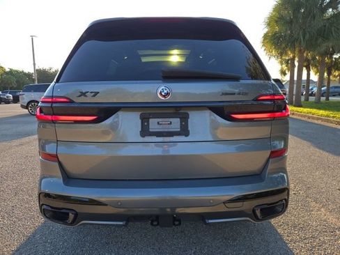 Used 2024 BMW X7 xDrive40i w/ Executive Package AWD/4WD image 4
