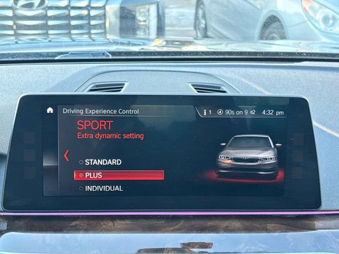 Used 2018 BMW 540i xDrive image 27