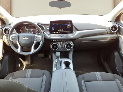 Certified 2025 Chevrolet Blazer LT AWD/4WD image 27