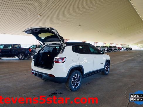Used 2021 Jeep Compass Trailhawk w/ Sun and Sound Group image 6
