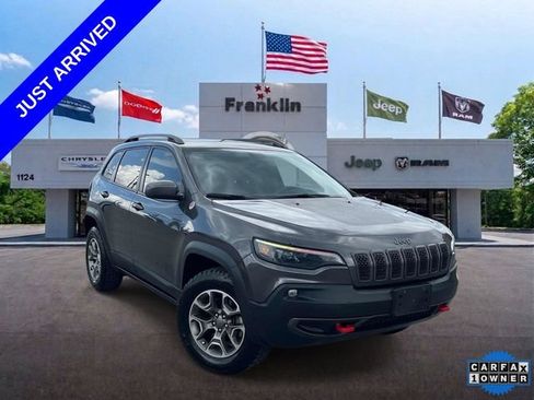 Used 2020 Jeep Cherokee Trailhawk w/ Cold Weather Group AWD/4WD image 1